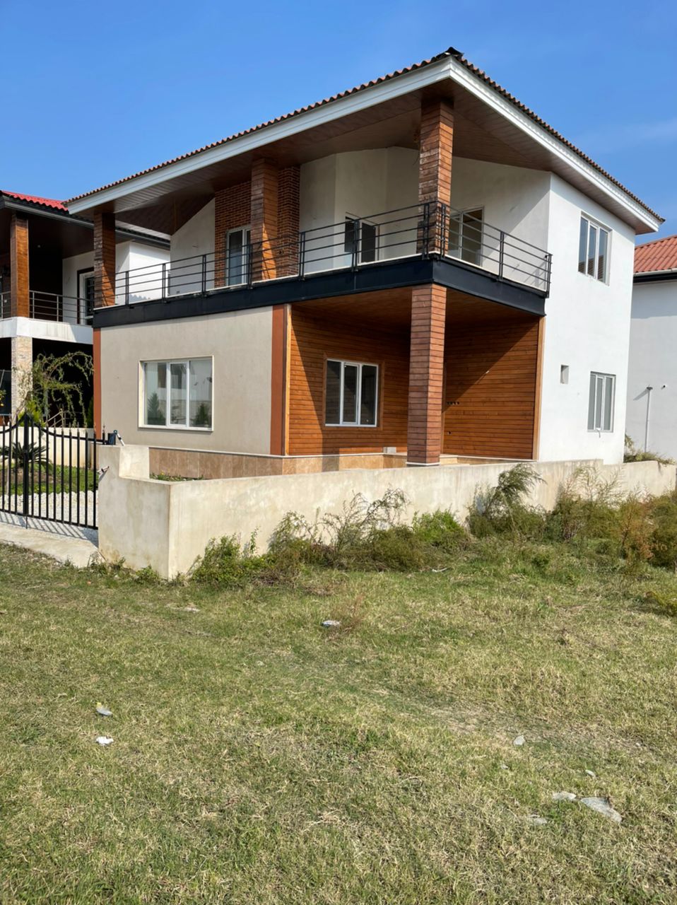 ویلای 250 متری آویدر 