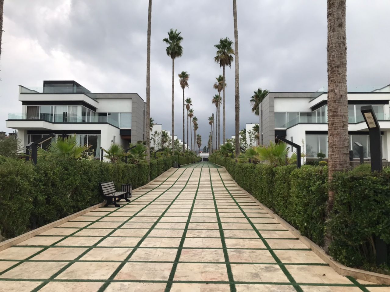 ویلای 400 متری مدرن و دوبلکس ساحلی وازیوار