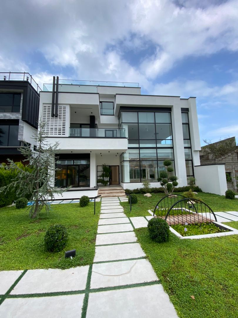 ویلای 700متری دوبلکس ومدرن شهرکی