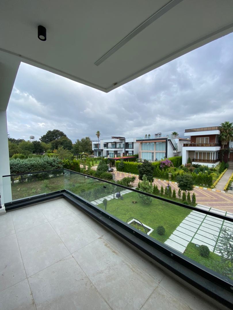 ویلای 700متری دوبلکس ومدرن شهرکی