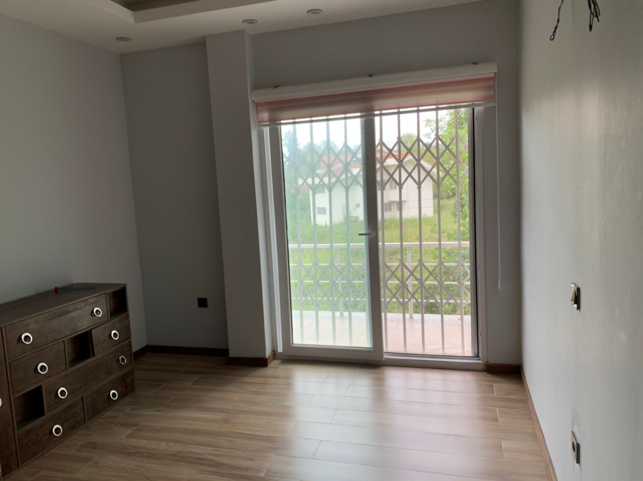 ویلای 260 متری تریپلکس شهرکی