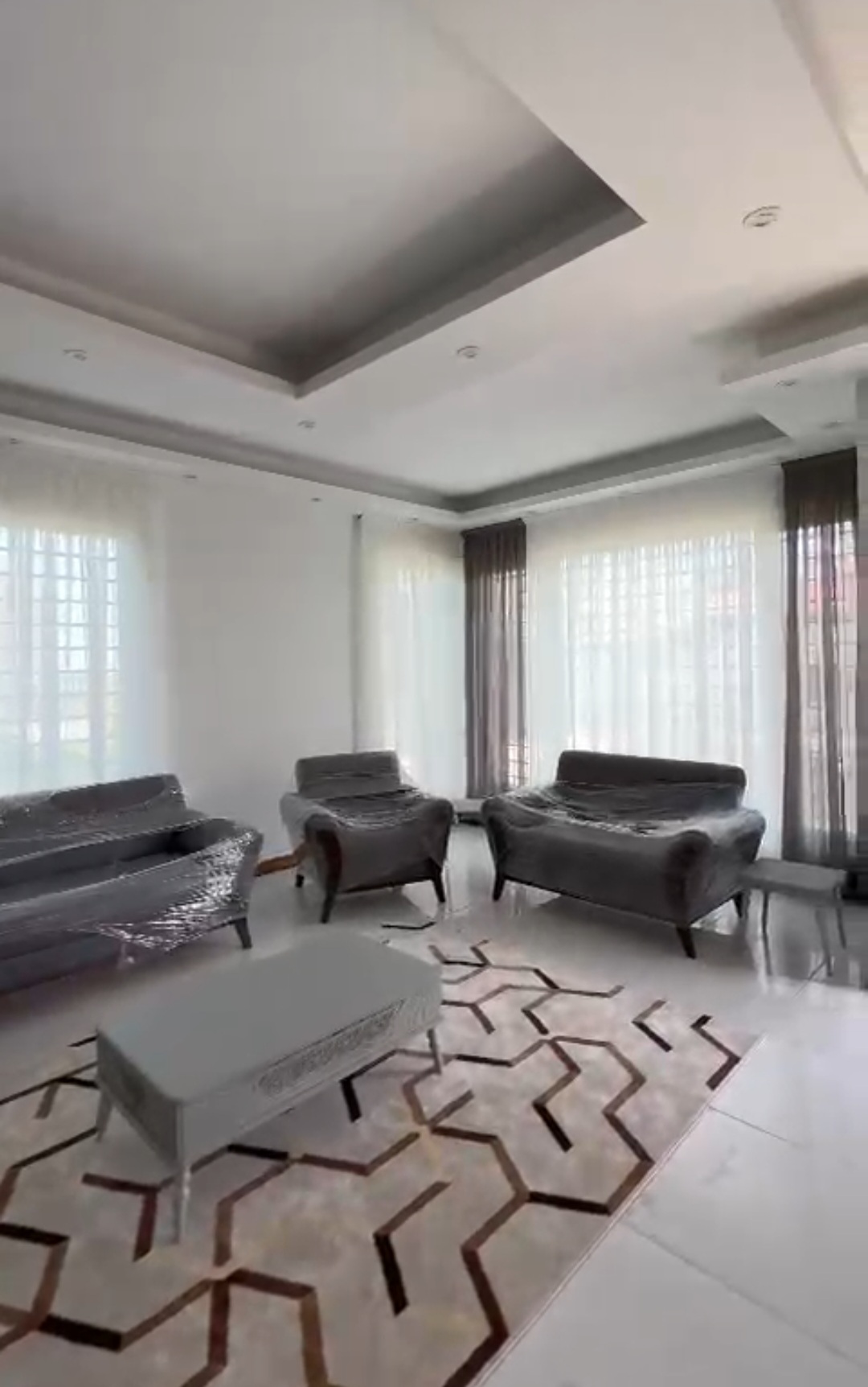 ویلای 200 متری مدرن رویان