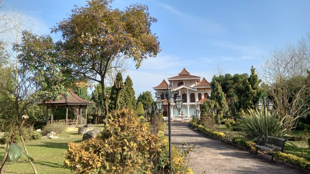 ویلای باغ 5440 متری با ویو استثنائی