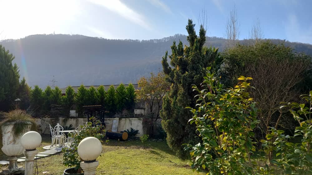 ویلای باغ 5440 متری با ویو استثنائی