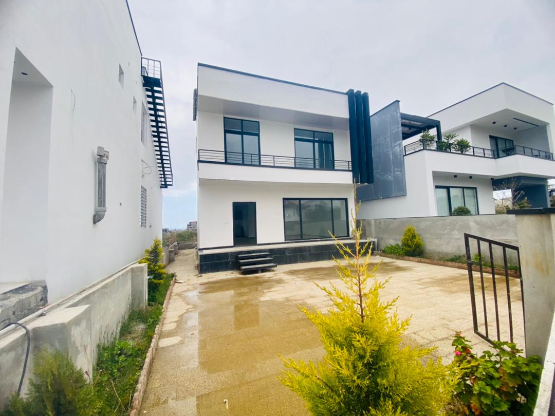 ویلای ۳۰۰ متری دوبلکس با ویو 360 درجه