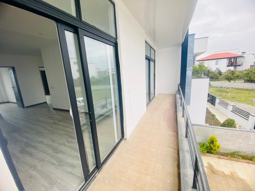 ویلای ۳۰۰ متری دوبلکس با ویو 360 درجه