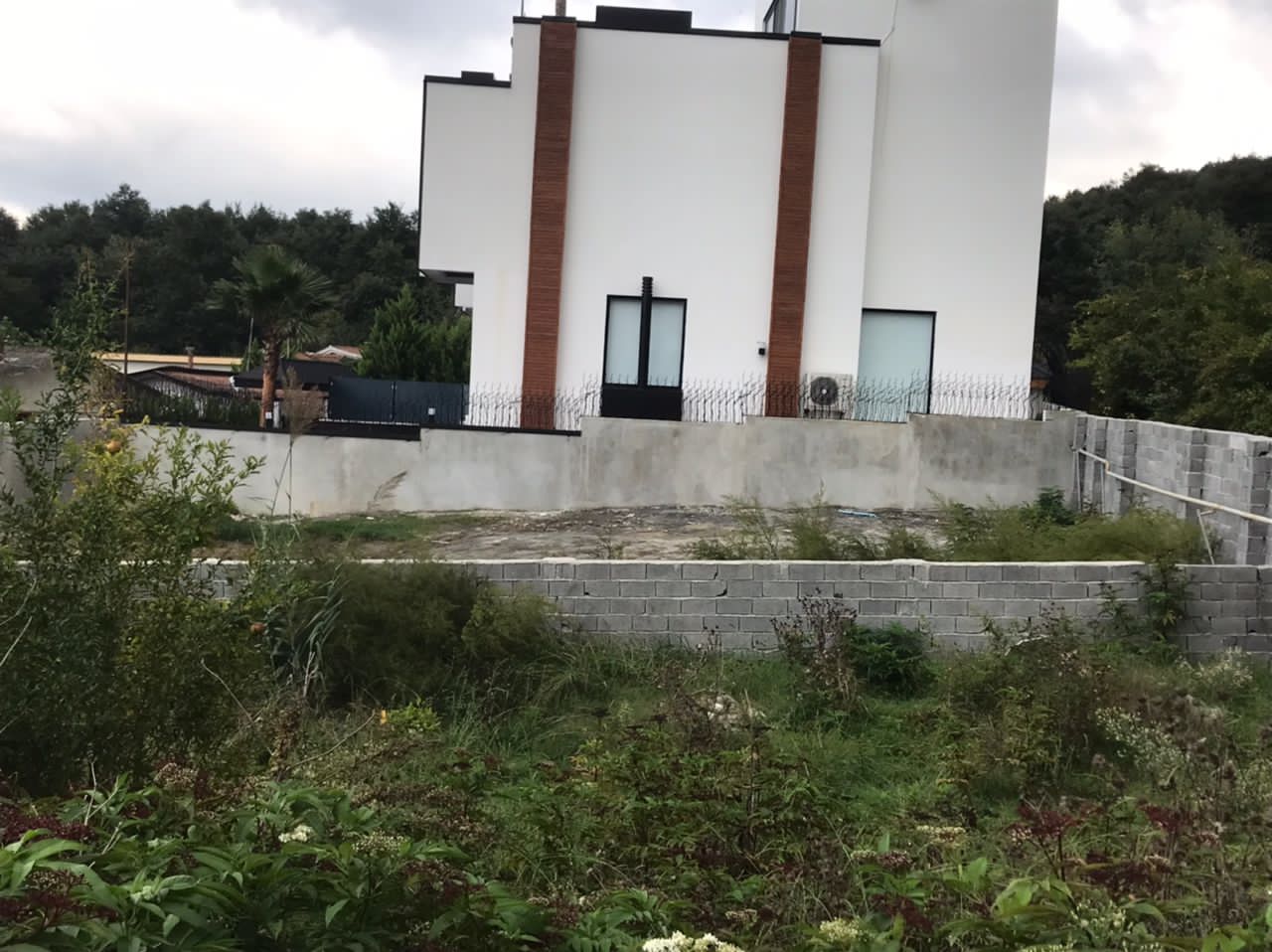 دو قواره  زمین 280 متری لوکیشن عالی دریا