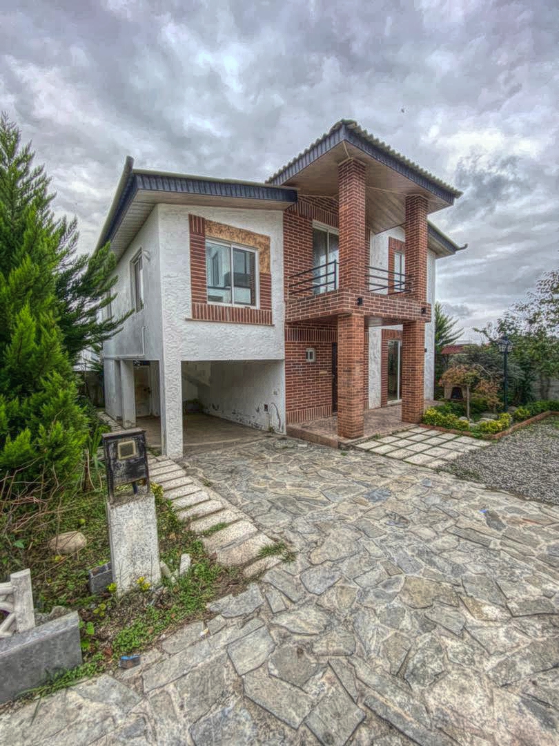 ویلای 330 متری با لوکیشن قوی