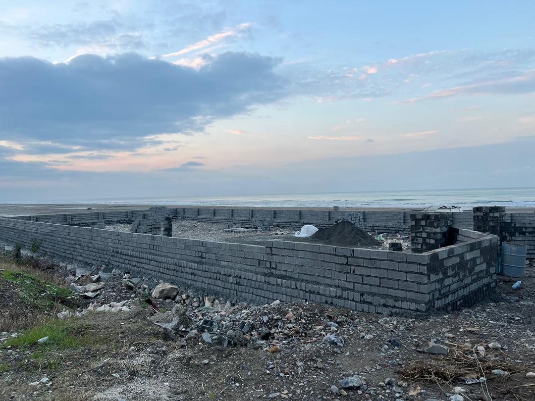  ۵۴۰ متر زمین ساحلی قواره یک آب