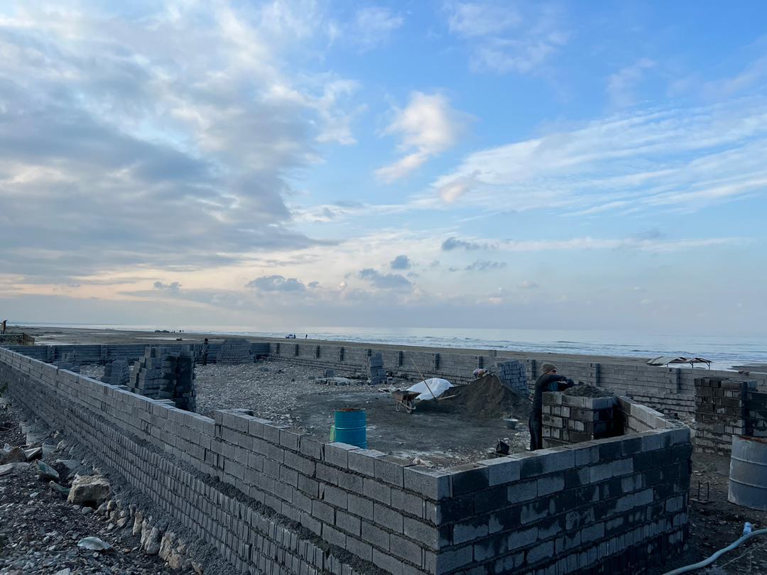  ۵۴۰ متر زمین ساحلی قواره یک آب