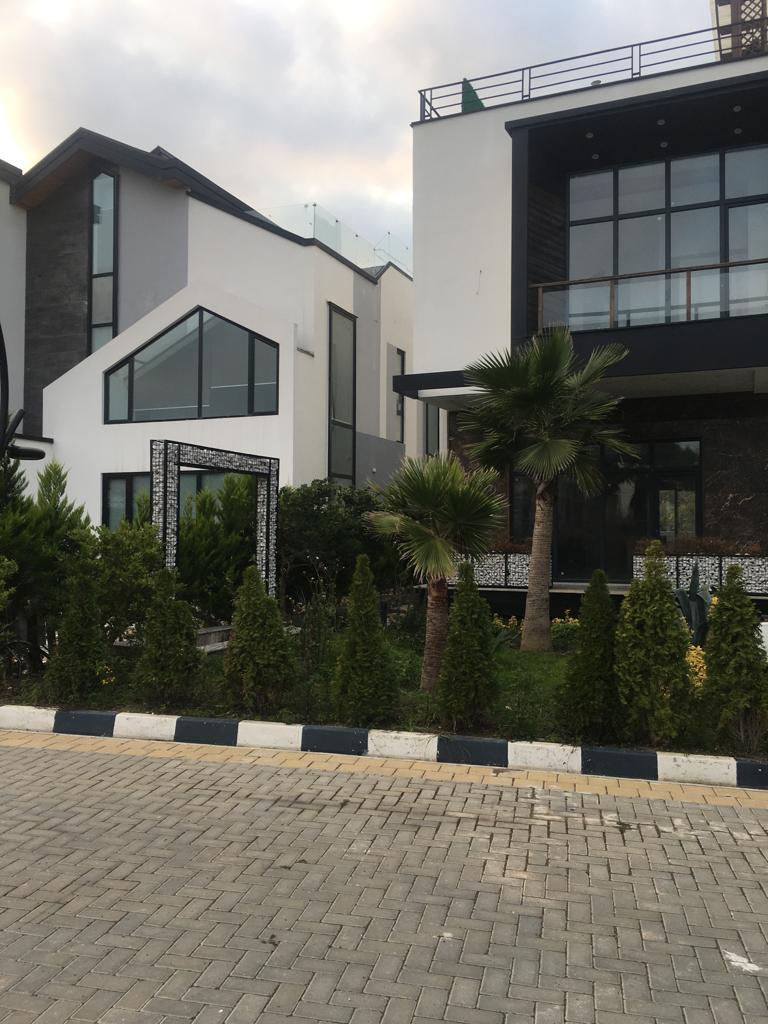 ویلای 450 متری دوبلکس و مدرن جنگلی