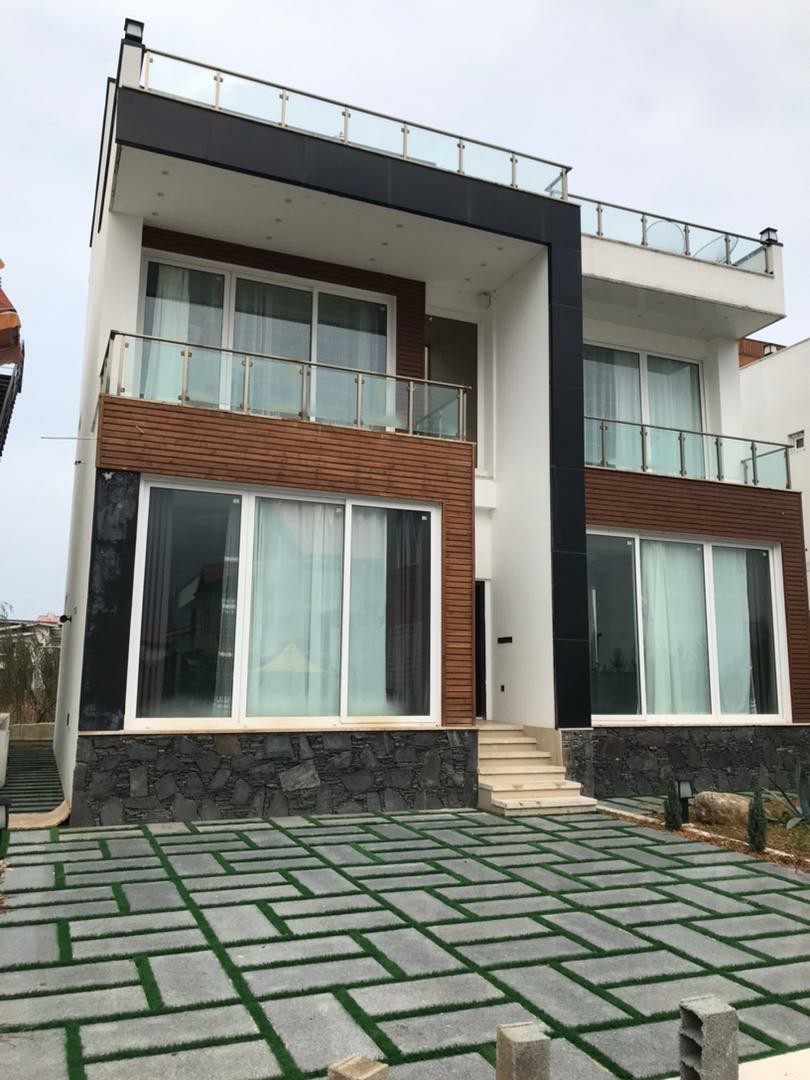 ویلای 300متری تریبلکس ملکار 