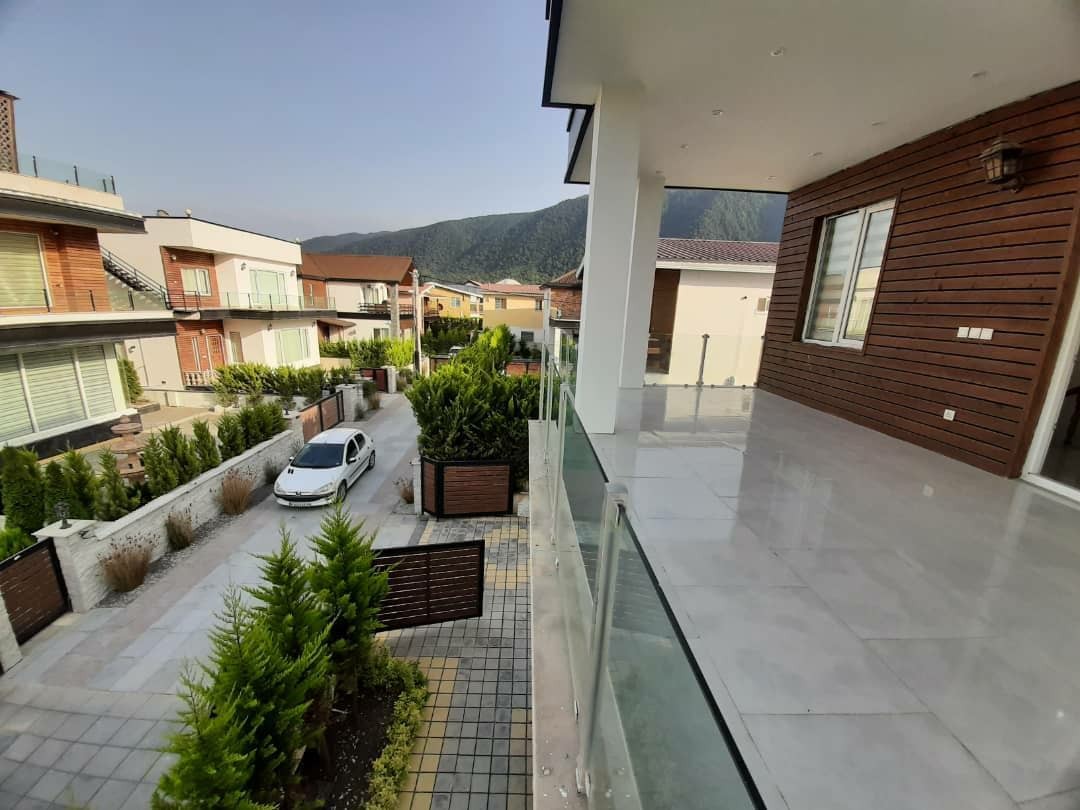 ویلای 270 متری نوساز شهرکی 