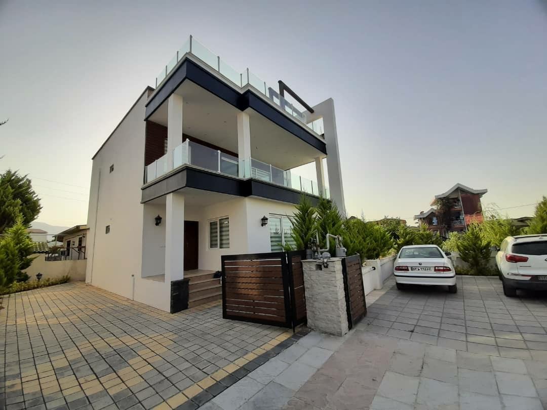 ویلای 270 متری نوساز شهرکی 