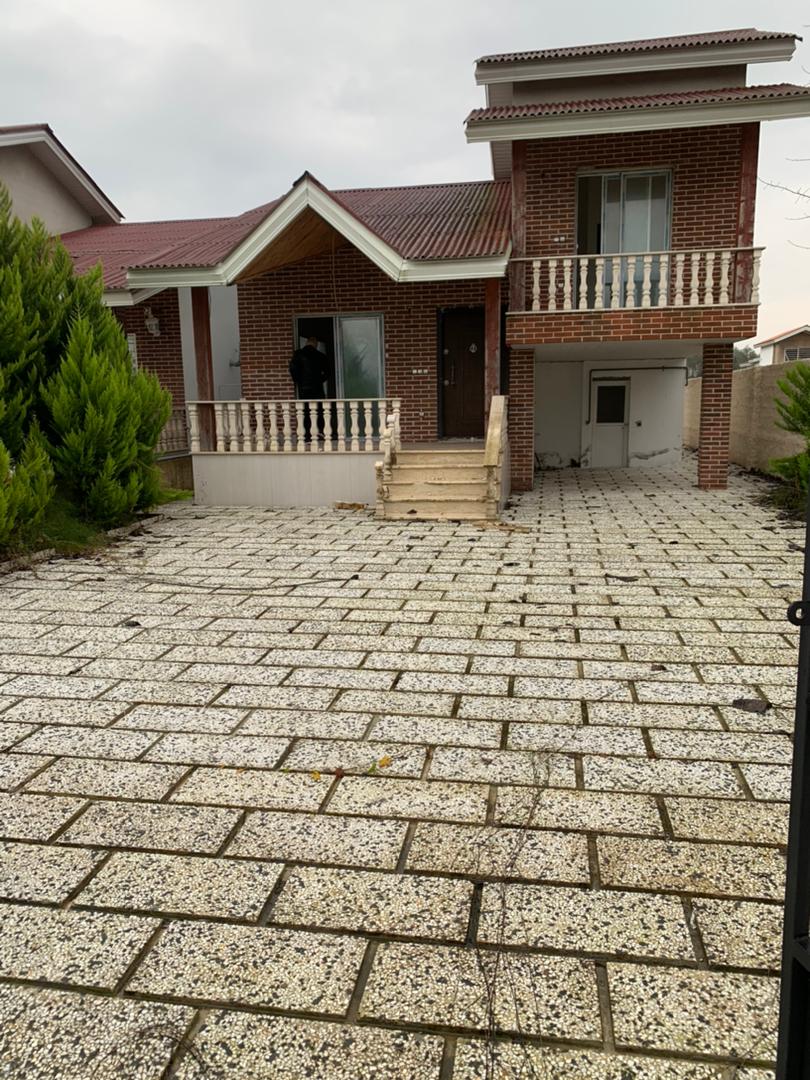 ویلای ۲۷۰ متری نیم پیلوت سنگسرا