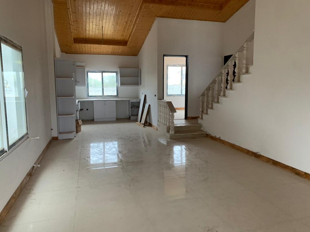 ویلای ۲۷۰ متری نیم پیلوت سنگسرا