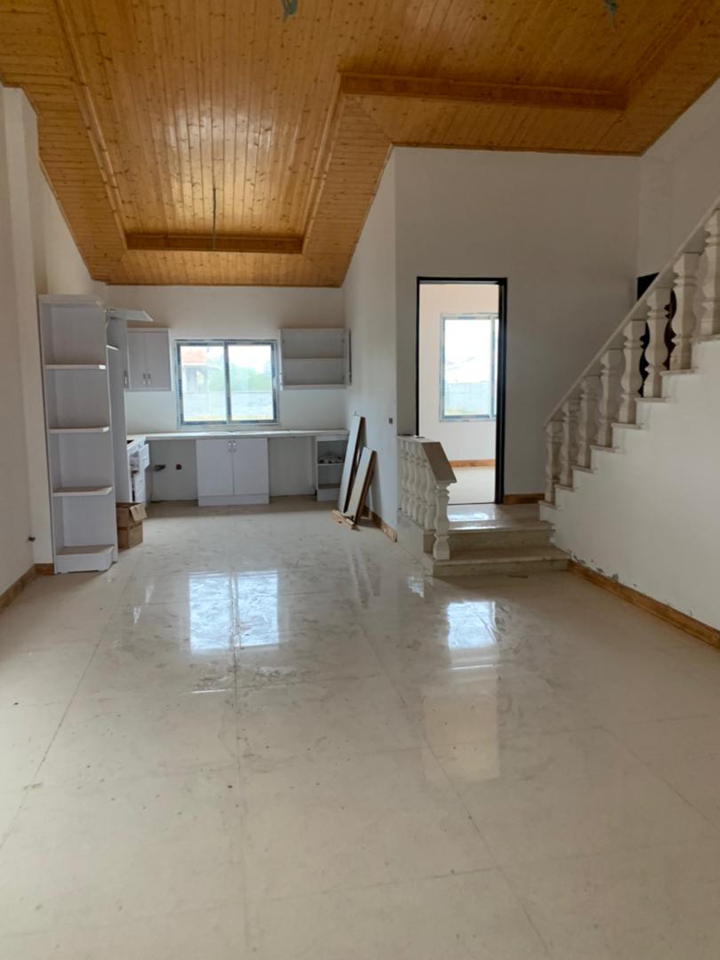 ویلای ۲۷۰ متری نیم پیلوت سنگسرا