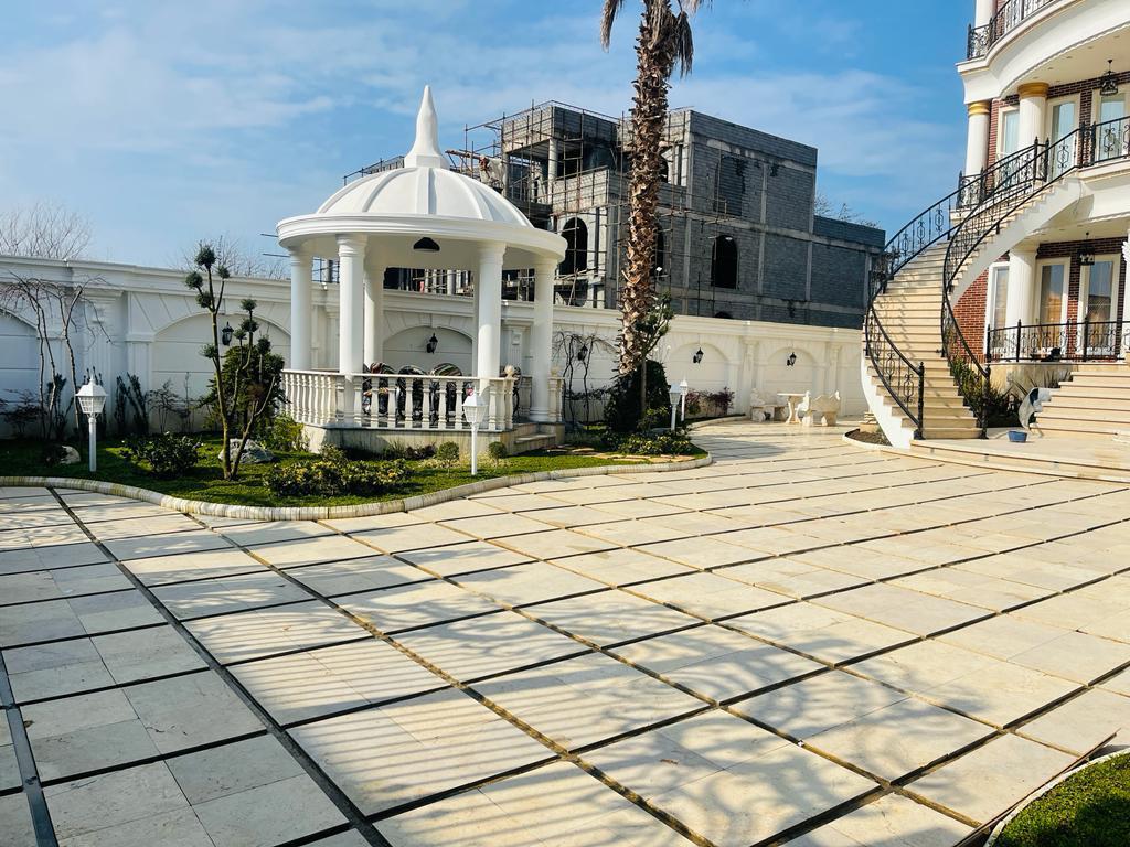 کاخ ویلای ۱۲۰۰متری چلندر