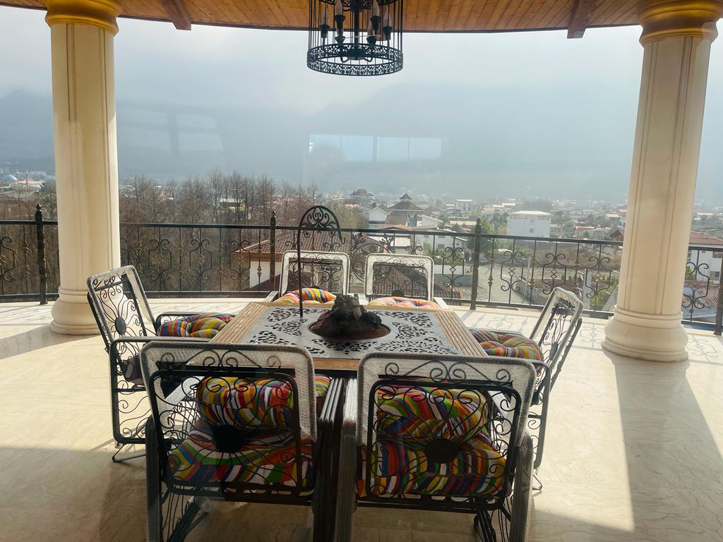 کاخ ویلای ۱۲۰۰متری چلندر