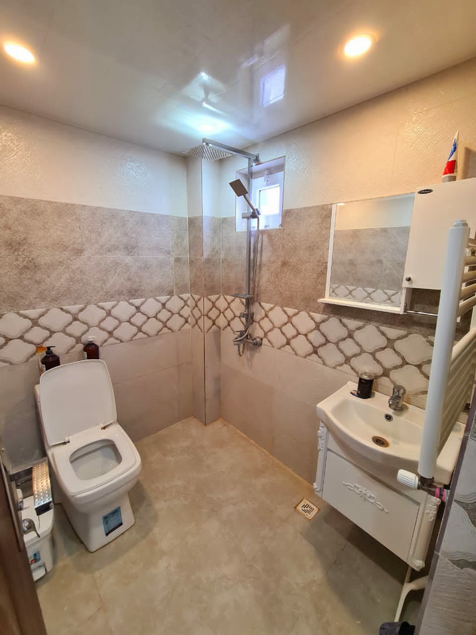 ویلا235 متری مستقل رویان