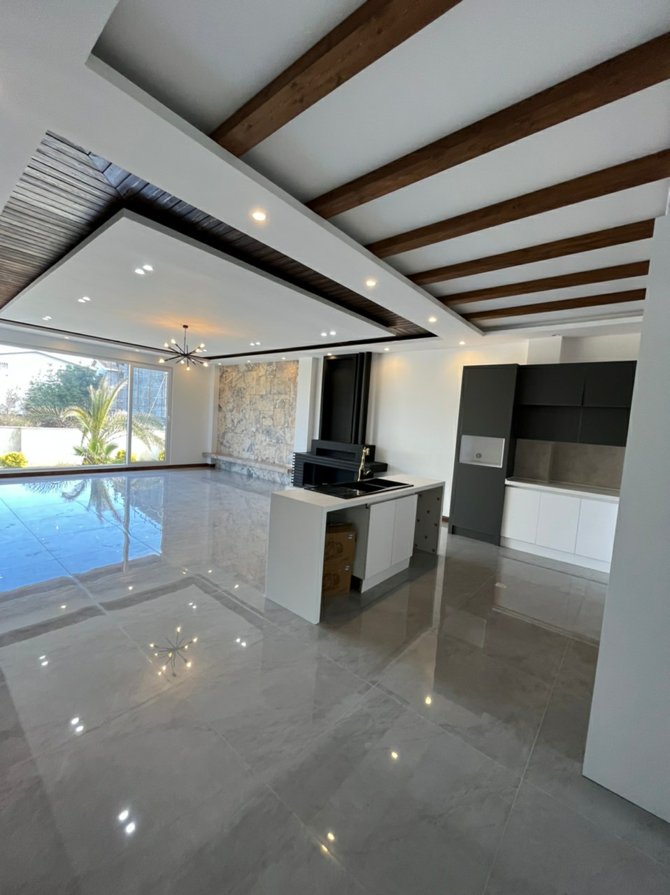 ویلا 320 متری دوبلکس ونوش 