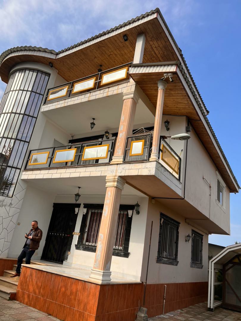 ویلا 290 متری تریبلکس اویدر 