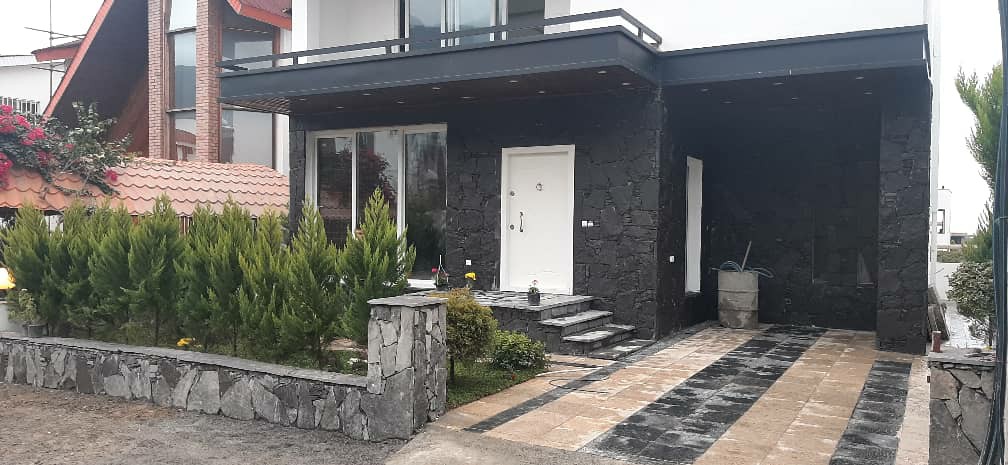 ویلا 300 متری ملکار 