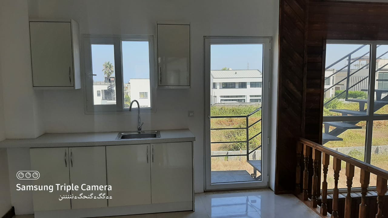 ویلا 300 متری ملکار 