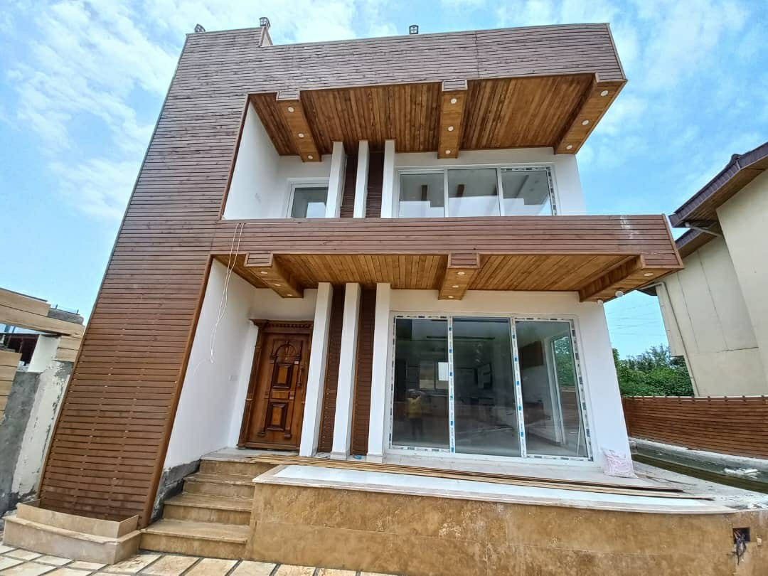 ویلا 260 متری مدرن لوکس استخر دار 