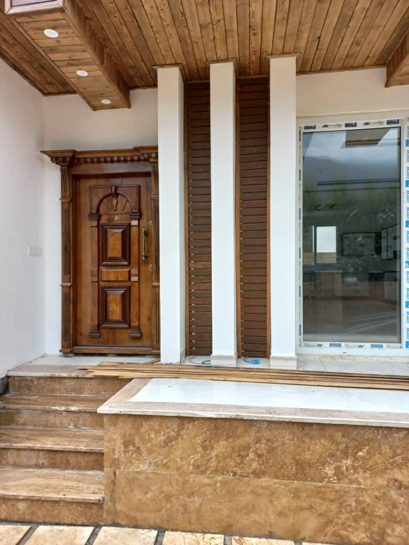 ویلا 260 متری مدرن لوکس استخر دار 