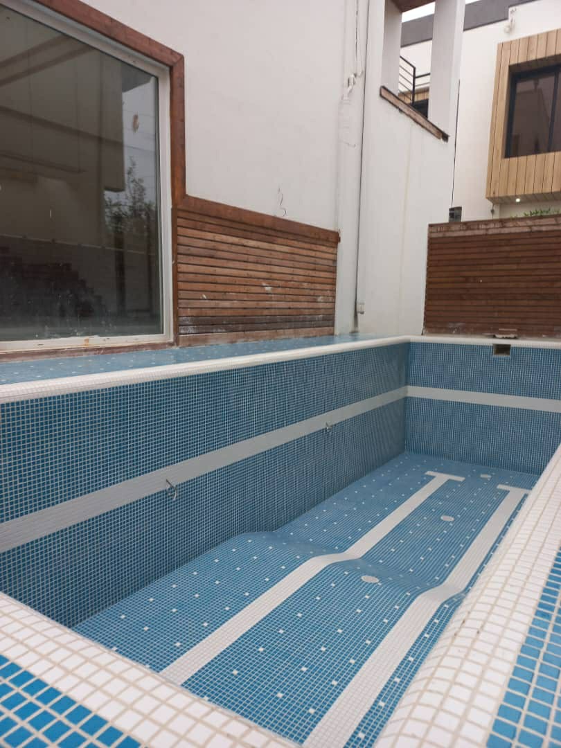 ویلا 260 متری مدرن لوکس استخر دار 