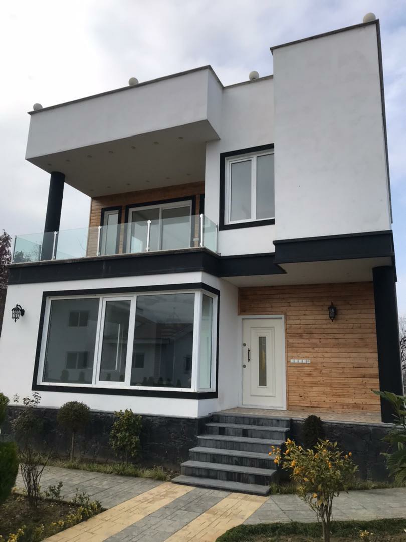 ویلا 330 متری شهرکی مدرن نوساخت 