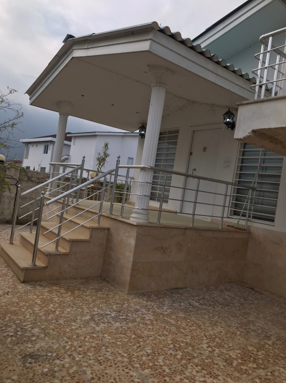 ویلای ۲۱۰متری نیم پیلوت چلندر