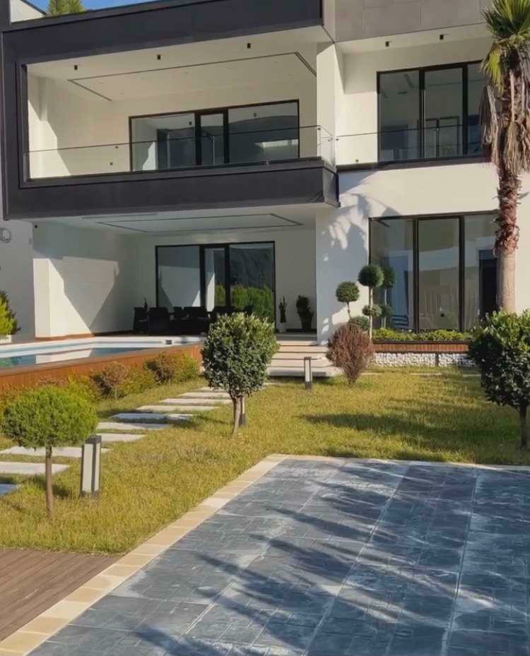 ویلا 738 متری شهرکی لوکس چلک
