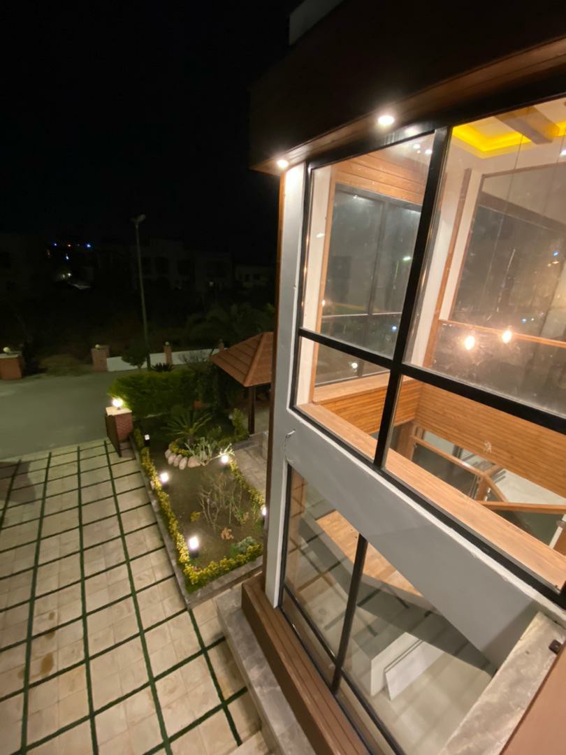 ویلا 450 متری دوبلکس شهرکی ونوش 