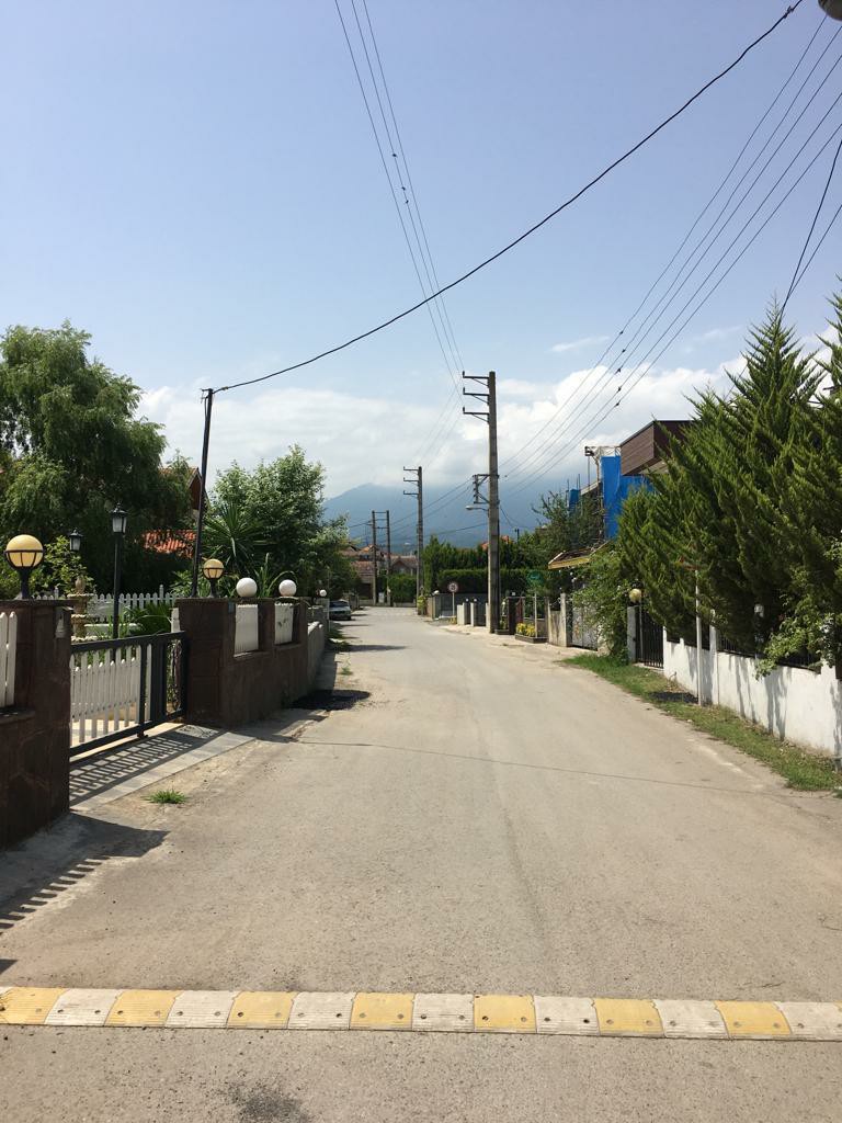 زمین 300 متری با مجوز ساخت رویان 