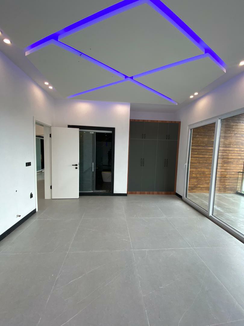 ویلا 463 متری لوکس مدرن شهرکی 