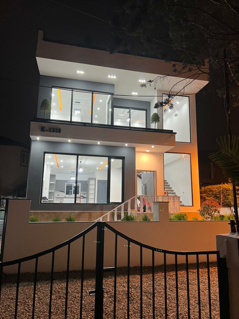 ویلا 240 متری مدرن سیسنگان