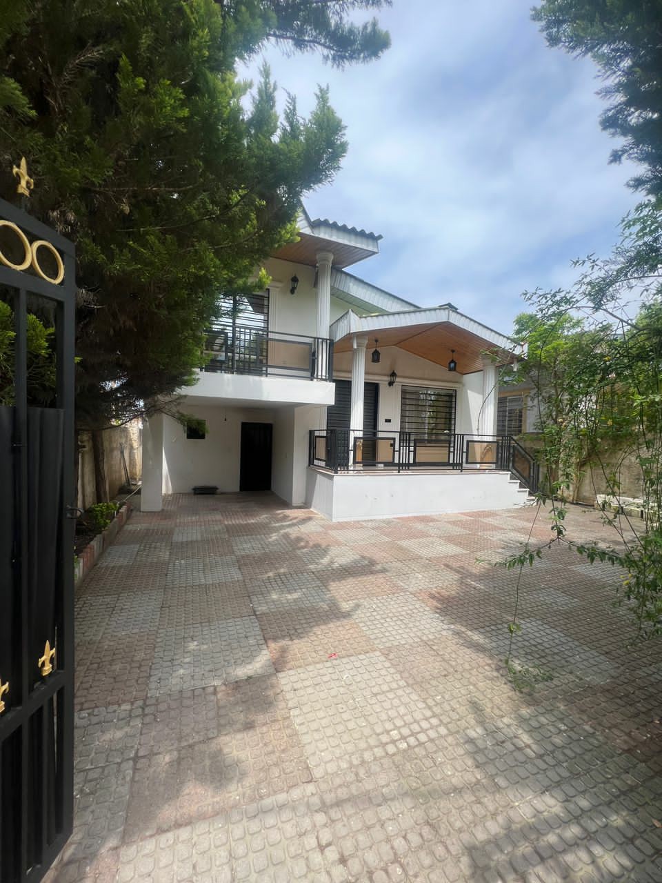 ویلا 270 متری نیم پیلوت منطقه سیسنگان