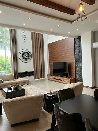 ویلا 500متری ساحلی تریبلکس شهرکی