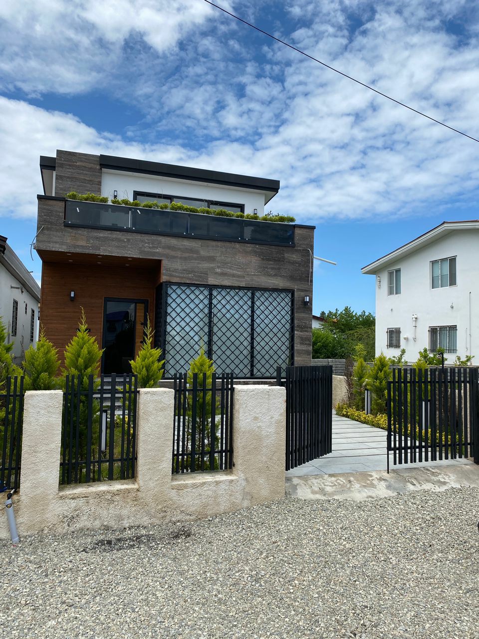 ویلا 190 متری مدرن دوبلکس ملکار 