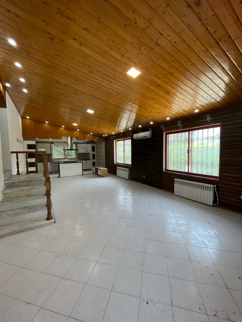 ویلا 330 متری داخل شهرک چلک 