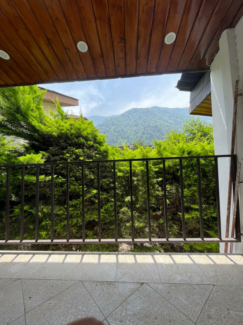 ویلا 330 متری داخل شهرک چلک 