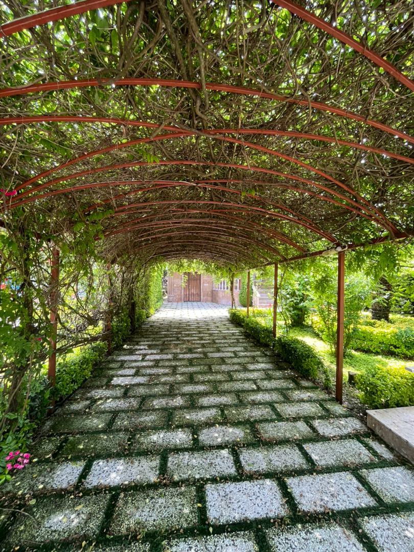 ویلا 330 متری داخل شهرک چلک 