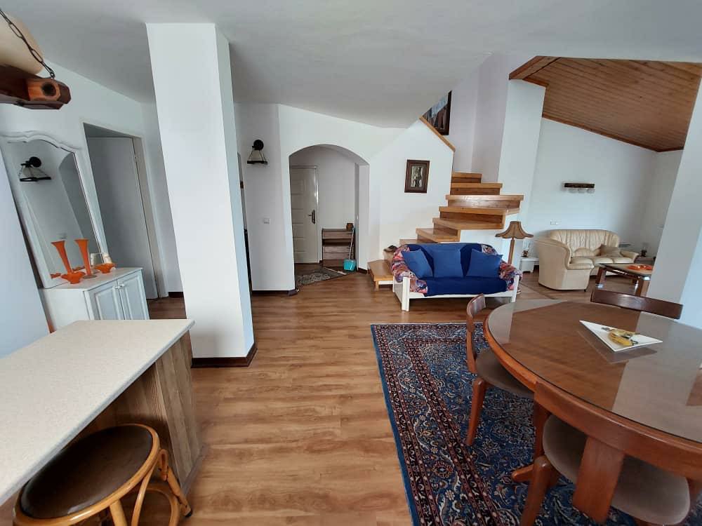 ویلا 1350 متری ساحلی  شهرکی