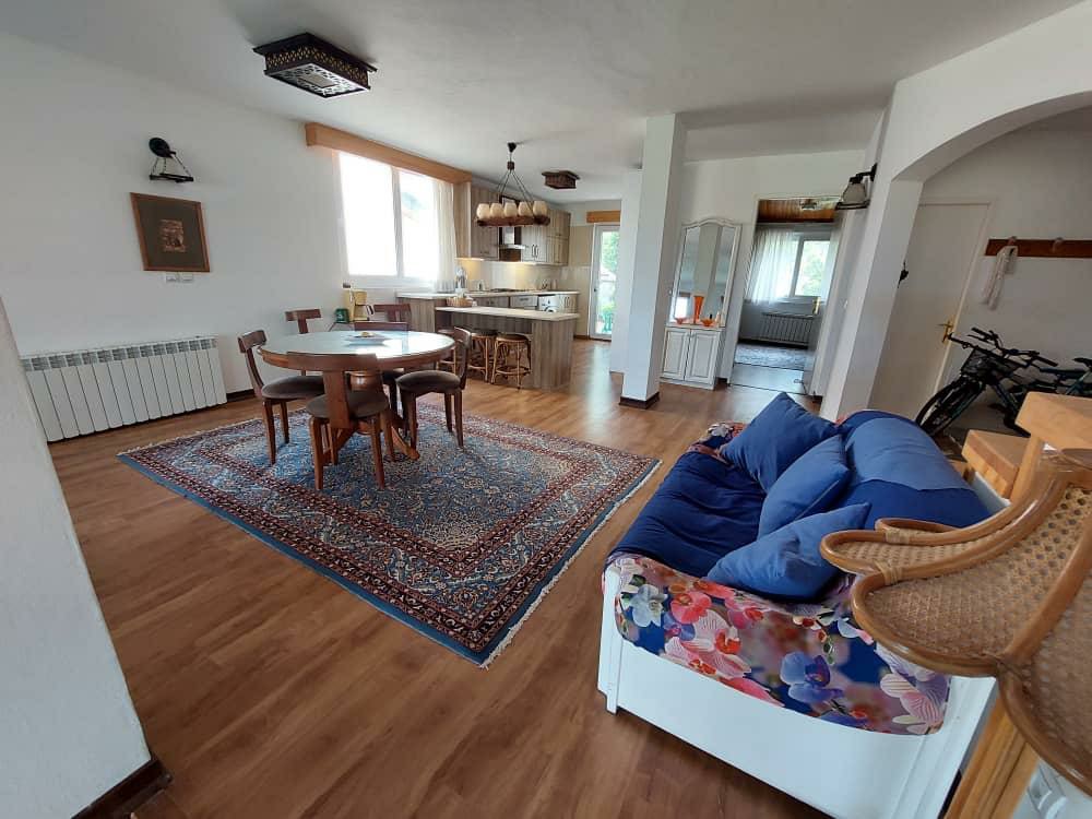 ویلا 1350 متری ساحلی  شهرکی