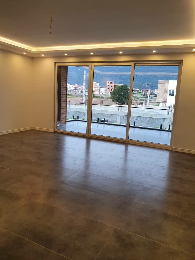 ویلا 305 متری نخ شمال 