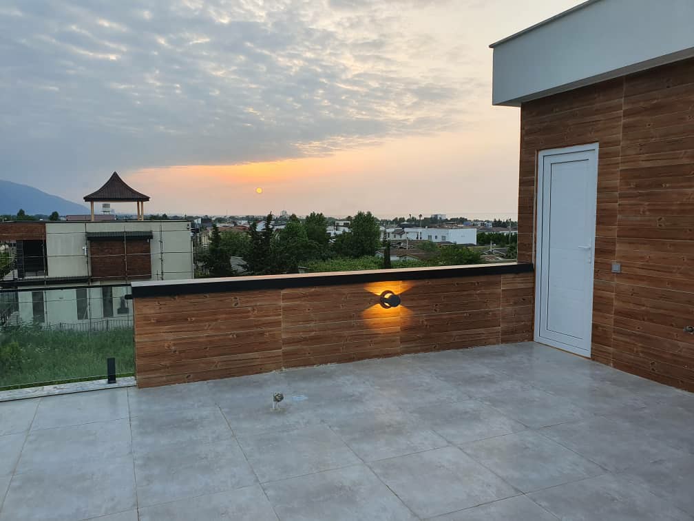 ویلا 305 متری نخ شمال 