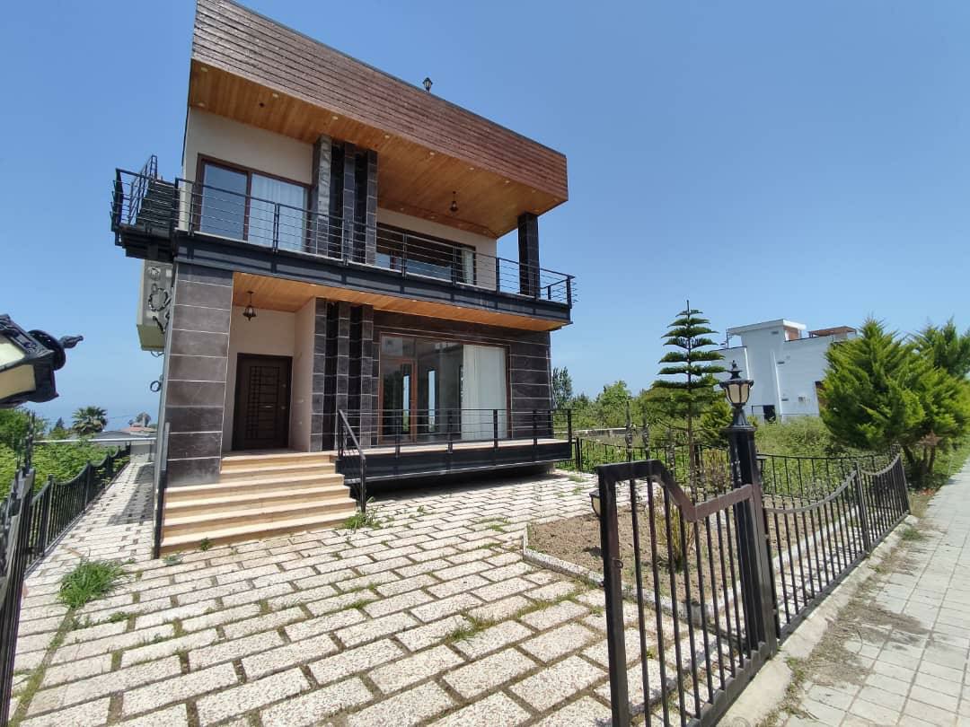 ویلا 308 متری شمالی جنوبی نخ شمال