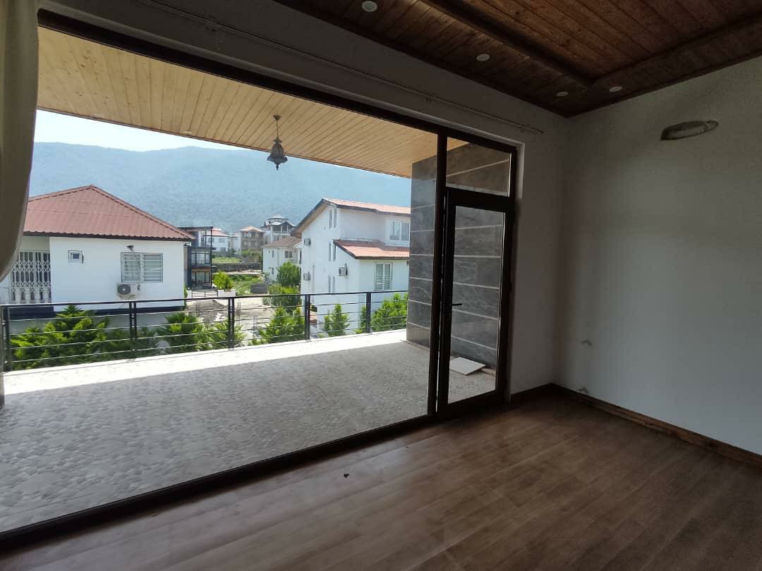 ویلا 308 متری شمالی جنوبی نخ شمال